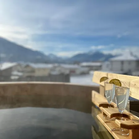 Bergpanorama — Alpenidylle *